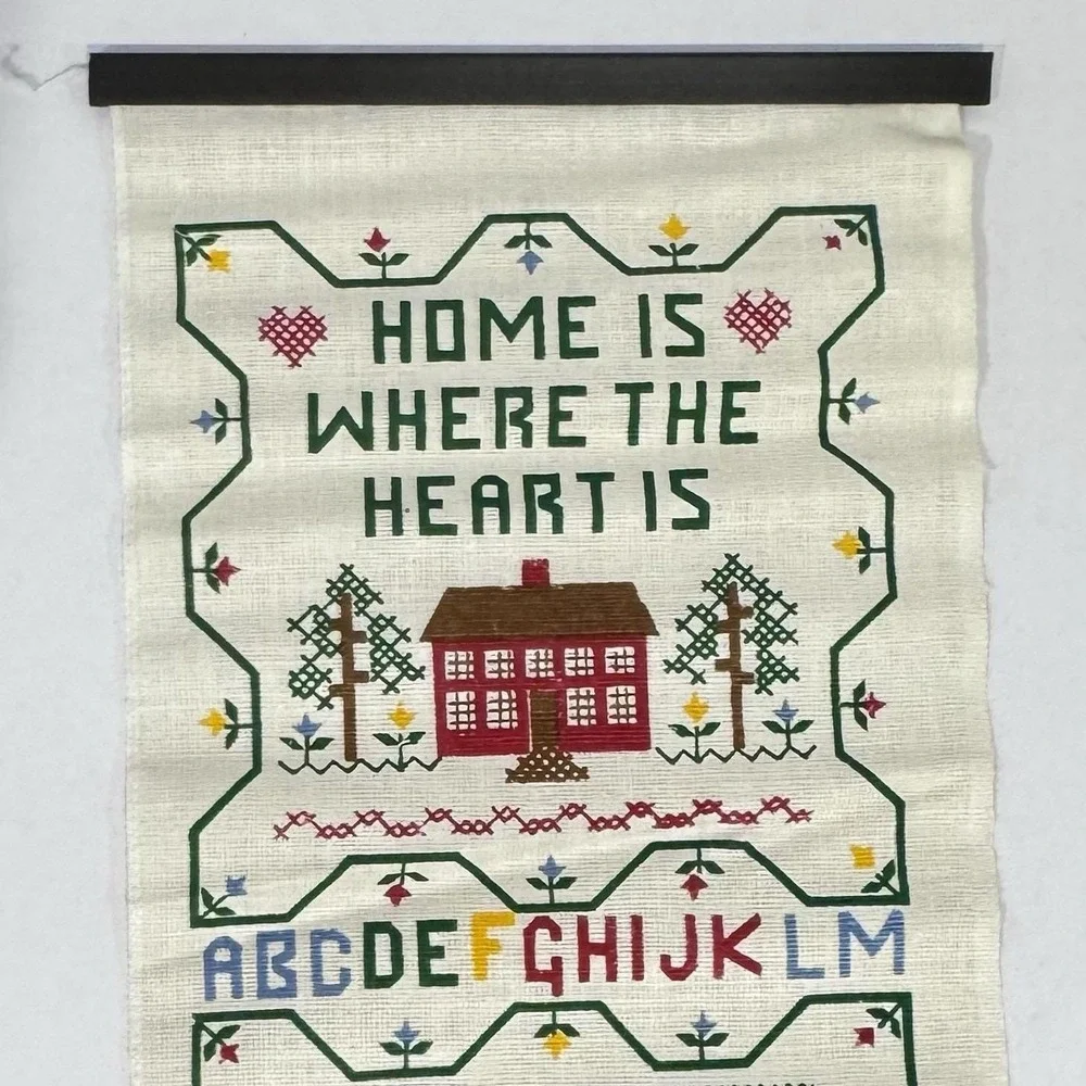 Vintage 1983 Stevens All Linen Calendar Towel Home Is Where‎ The Heart Is w/Box